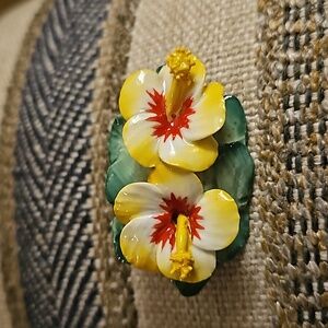 Artone Bone China Made in England Flower Brooch no chips or cracks
